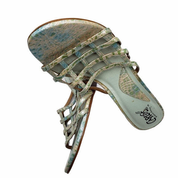 Carlos Santana | Cage Mint Leather Snake Wedges 7 - Picture 9 of 9